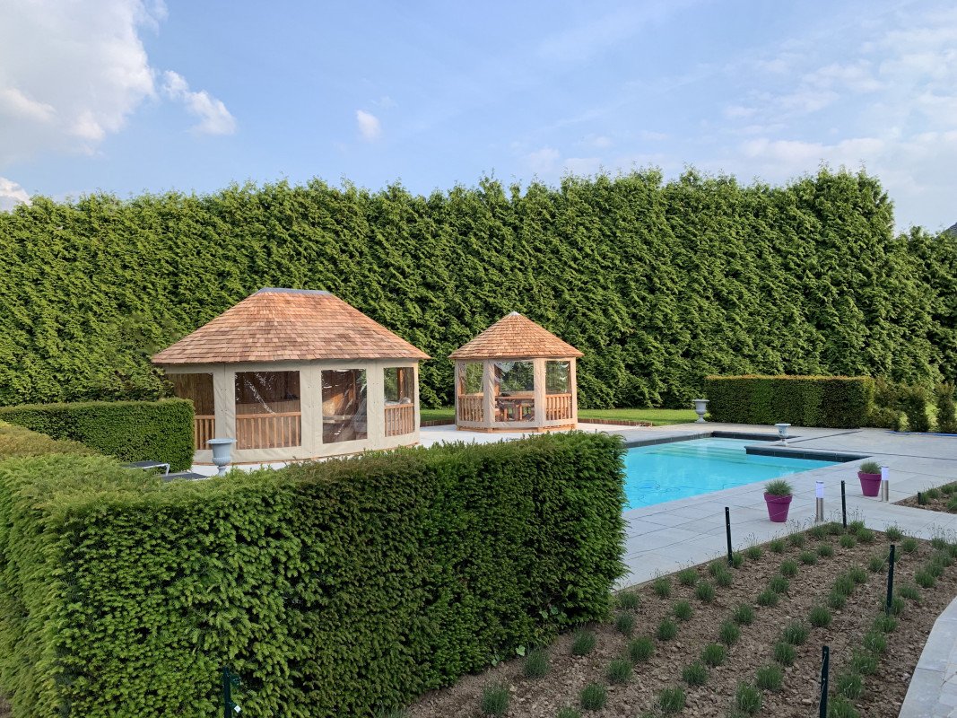 Pavillon De Jardin